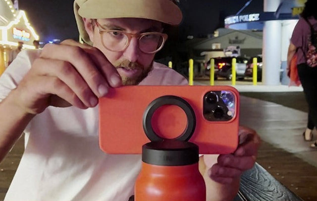 Garrafa Térmica Smart 720ML com Suporte Magnético para Celular | Alta Performance & Multifunção